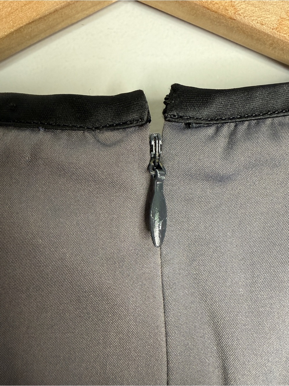 Prada Gray Peplum Sleeveless Blouse Top Size 40 Italy - Picture 7 of 11
